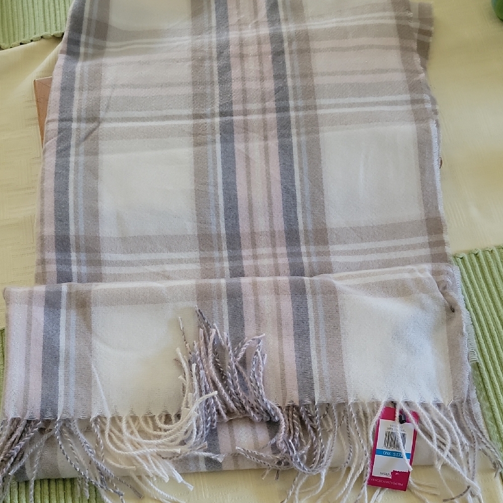 Plaid Fringe Scarf in Beige and Gray